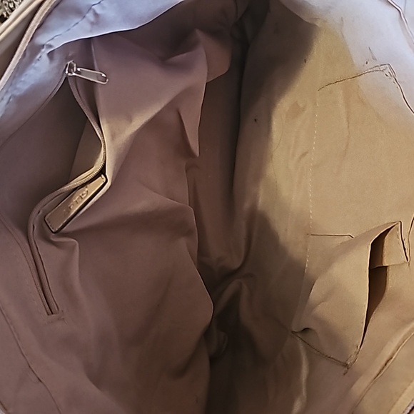 Purse - Picture 2 of 5